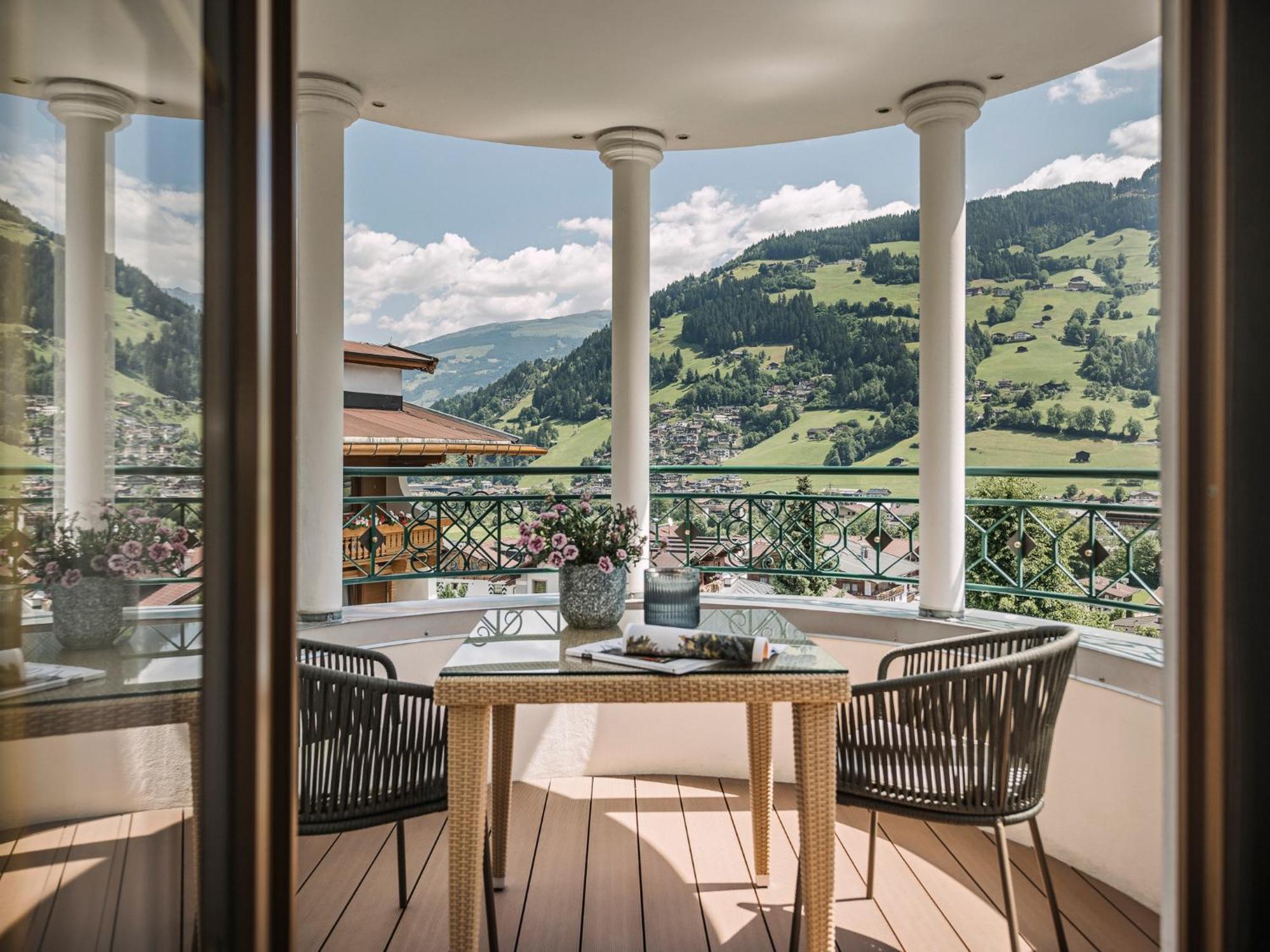 Hotel Sieghard Zillertal Хиппах Экстерьер фото